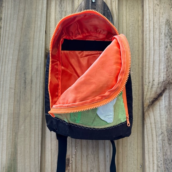Soflo Riders Backpack repurposed kite - Picture 3 of 4